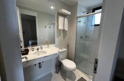 Pinheiros Hotel | Prime Flat in Faria Lima with Pool & Hot Tub Access