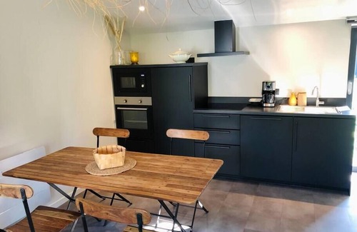 Mesnil-Val-Plage Apartment | Bel Air Retreat: Poolside Relaxation & Private Jacuzzi