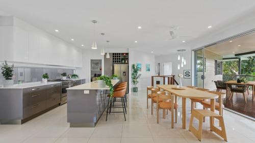 Whitfield House | Bel Air Vista Aurora