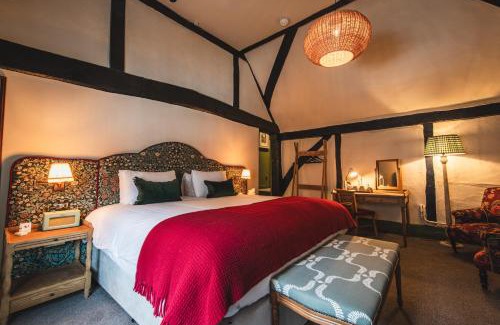 Odiham Hotel | Discover Bel and The Dragon-Odiham: Family & Pet Friendly
