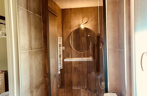 Saint-Just-Saint-Rambert Apartment | Cozy Independent Apartment with Garden and Spa Access