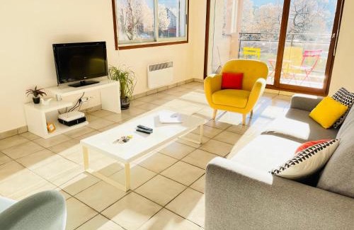 Annecy-le-Vieux Apartment | Explore Elegant Apartments in France with Breakfast Included