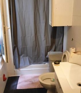 Houilles Apartment | Convenient Apartment 10 Minutes from Paris Attractions