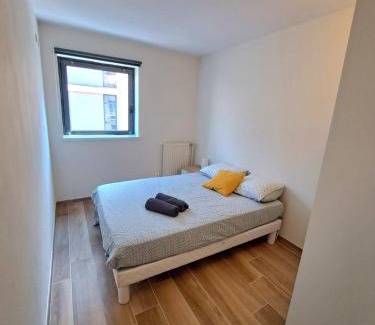 Gorge de Loup Apartment | Serene Apartment with Parking, Rated 8.9/10 for Families