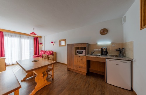 Abries Condo | Cozy Mountain Apartment with Sauna & Family-Friendly Amenities