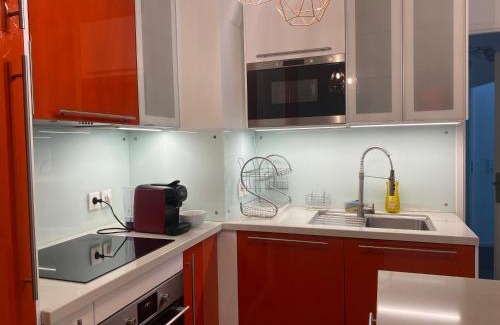 Saint-Denis Apartment | Spacious 65 m² Apartment - Guest Rated 9.3/10, Family-Friendly
