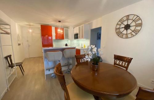 Saint-Denis Apartment | Spacious 65 m² Apartment - Guest Rated 9.3/10, Family-Friendly
