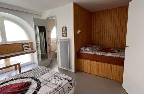 Cauterets Apartment | Cozy 32m² Apartment with Mountain View & Balcony, City Center