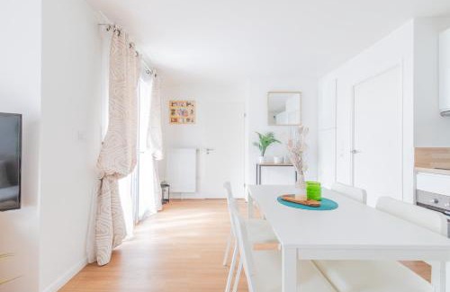 Corbeil-Essonnes Apartment | Ideal Gare Apartment with Wifi & Family-Friendly Amenities