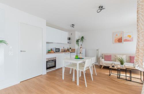 Corbeil-Essonnes Apartment | Ideal Gare Apartment with Wifi & Family-Friendly Amenities