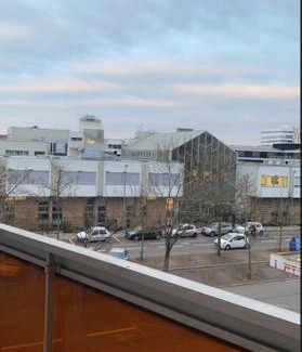 Faubourg North Apartment | Bright 3rd Floor Apartment with Great Amenities in Dijon