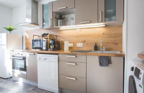 Douai Apartment | Bright Apartment Near City Center - Rated 9.5/10!