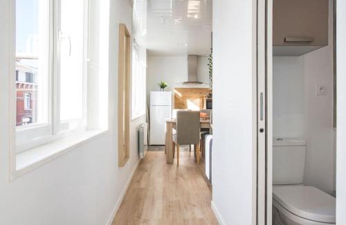 Douai Apartment | Bright Apartment Near City Center - Rated 9.5/10!