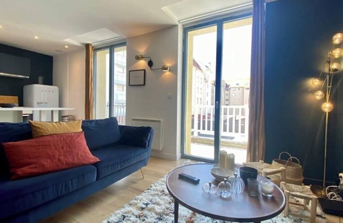 Le Touquet-Paris-Plage Apartment | Inviting Flat Near the Sea with Breakfast & Large Terrace