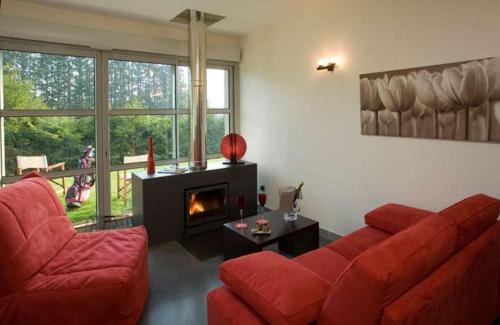 Le Chambon-sur-Lignon Hotel | Discover Bel Horizon: Oceanfront Bliss with Spa Access