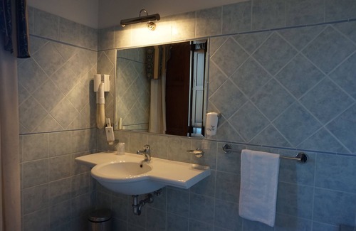 Manocalzati Hotel | Experience Comfort at Bel Sito Hotel Le Due Torri - 4 Star