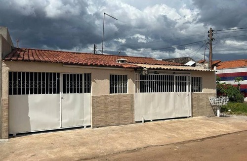 Taguatinga House | Charming Bela Casa with 2 Bedrooms in Taguatinga-DF