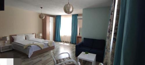 Petrich Apartment | BeLApartment: Guest Rated 9.6 with Pool & Child-Friendly Fun