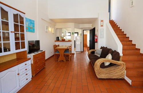 Ameijeira Apartment | Belavista Torraltinha Flat: Oceanfront Bliss for Families