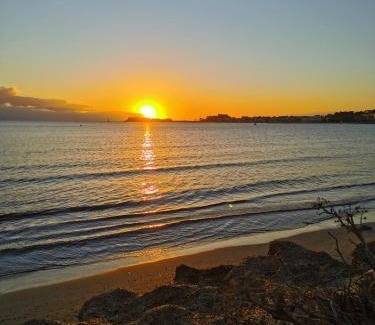 Bandol Apartment | Belazur: Family-Friendly Retreat by Beach and Port