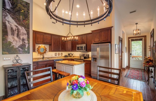 Cullowhee House | Belcher House - Upscale Townhome with Pool & Pet-Friendly Perks