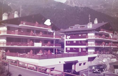 Verbier Apartment | Pet-Friendly Retreat at Belcombes - Rated 8.6/10!