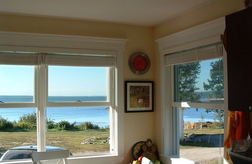 Belfast House | Belfast Beach House: Ocean Views & Family-Friendly Amenities