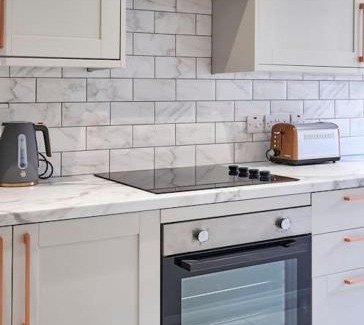 Queens Quarter House | Top-Rated Family-Friendly Stay at Windsor Townhouse, Belfast