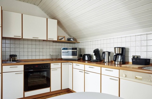 Mitte Condo | Family-Friendly Belfi Vacation Apartment with Kitchen Access