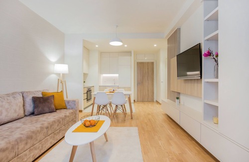 Sarajevska Apartment | Belgrade Waterfront: Pet Friendly Family Getaway Awaits