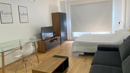 Nunez Apartment | Belgrano Live Studio 2: Top-Rated Stay with Pool Access