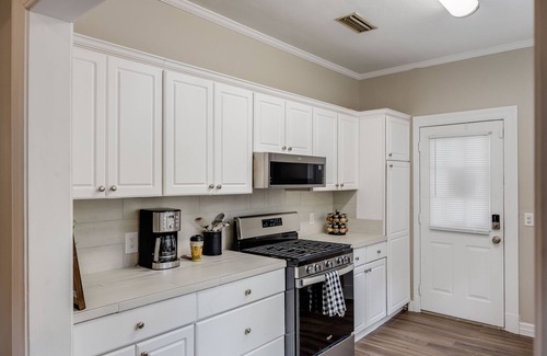 Greater Belhaven House | Belhaven Gem: Guest Rated 10/10 with Family-Friendly Amenities