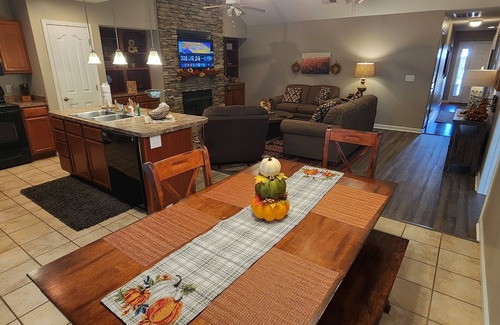 Pigeon Forge Cottage | Conveniently Located Near Pigeon Forge with Great Amenities!
