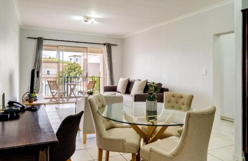 Cape Town Apartment | Experience Belina at Bougain Villas Estate with Pool Access