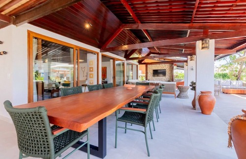 Nossa Senhora do O House | Belissima Casa Muro Alto: Guest Rated 10/10 with Spa & Breakfast