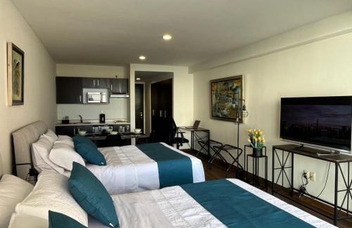 Huixquilucan Apartment | Stylish Bellísima Suite 401 with Balcony - Family-Friendly