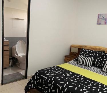 La Mesa Apartment | Cozy Central Apartments in La Mesa - Rated 9/10 by Guests