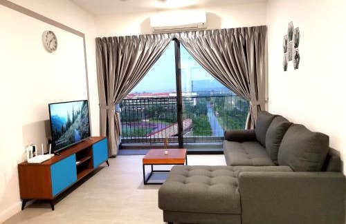 Kota Warisan Apartment | Discover Comfort in Sepang: 4-Star Apartments with Pool