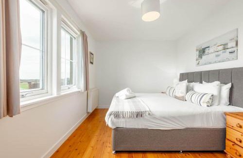 St. Andrews House | Bell Rock Cottage - Eco-Friendly Retreat with Hot Tub