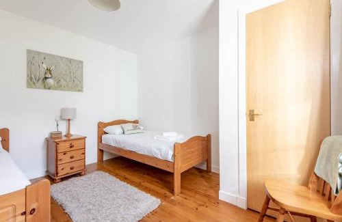 St. Andrews House | Bell Rock Cottage - Eco-Friendly Retreat with Hot Tub