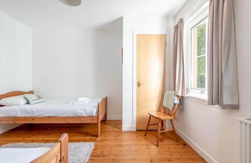 St. Andrews House | Bell Rock Cottage - Eco-Friendly Retreat with Hot Tub