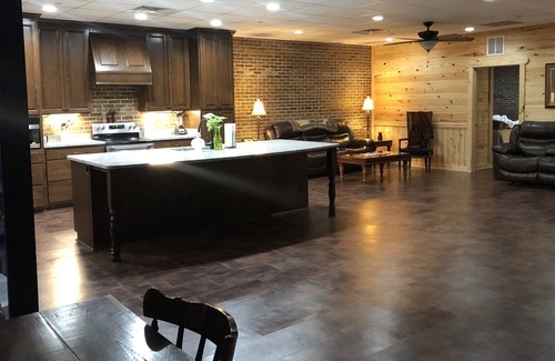 Troy House | BELL SOUTH EXECUTIVE SUITE DOWNTOWN TROY