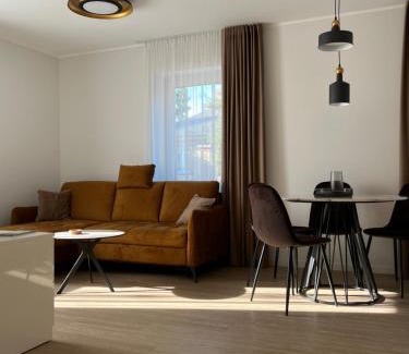 Plunge Apartment | Exceptional Stay at Bell Tower Apartment with Breakfast Included