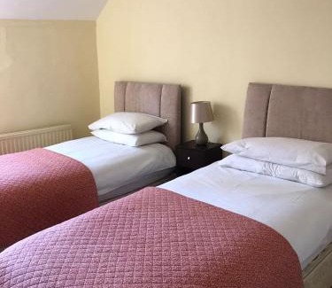 Lugwardine House | Pet-Friendly Retreat at Bell Tower: Rated 8.8/10 by Guests