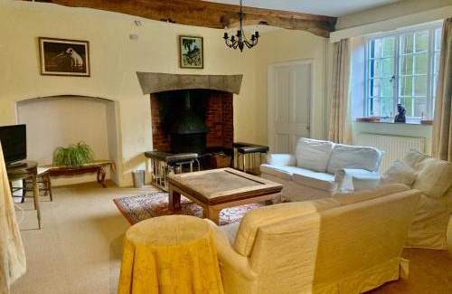 Lugwardine House | Pet-Friendly Retreat at Bell Tower: Rated 8.8/10 by Guests