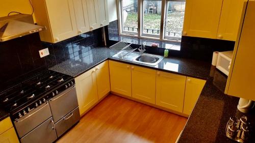 Lugwardine House | Pet-Friendly Retreat at Bell Tower: Rated 8.8/10 by Guests