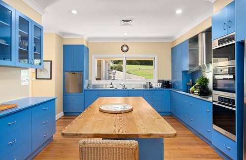 Berry House | Premier Stay at Bella Casa - Pool, Breakfast & Family Friendly