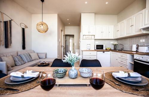 Stalida Apartment | Beachfront Bella Casa: 4-Star Stay with Ocean Views