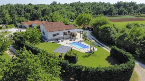Municipality of Zminj Villa | Family-Friendly Bella Collina in Krajcar Brijeg - 4 Stars
