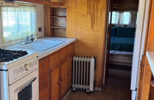 Floyd House | Bella - Green Acres Resort